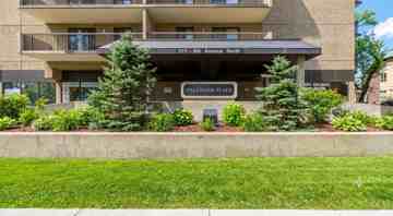 featured image of 299 6th St E