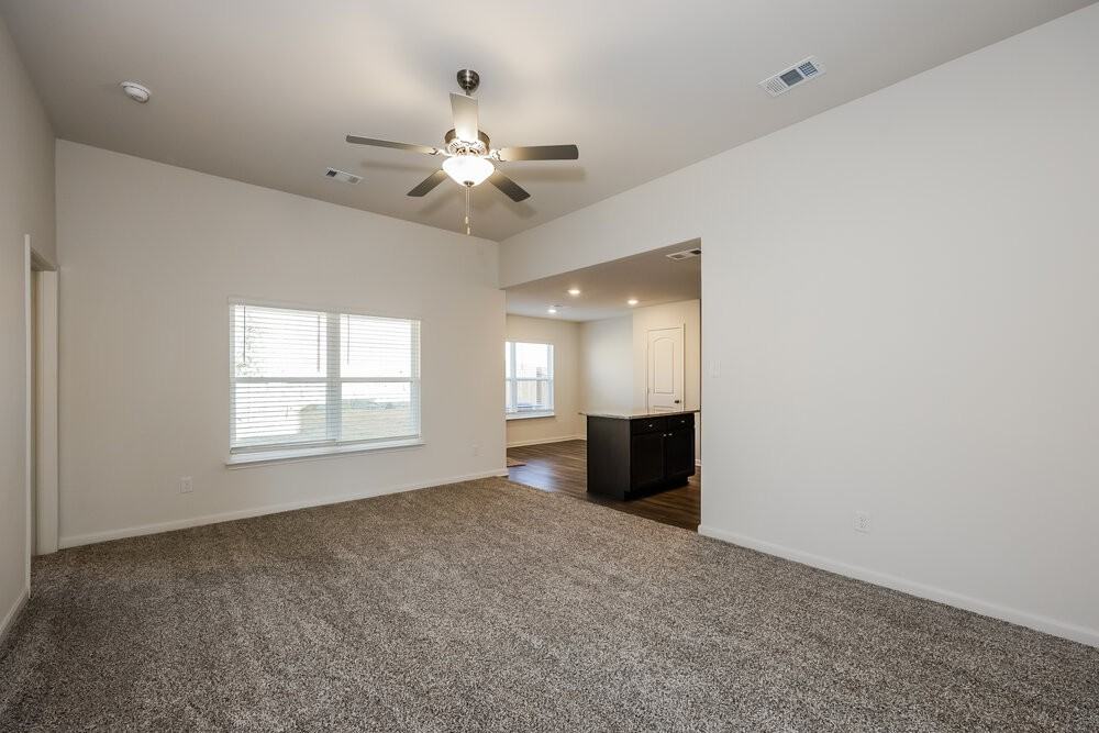 1313 Redpine Dr - Photo 5 of 19