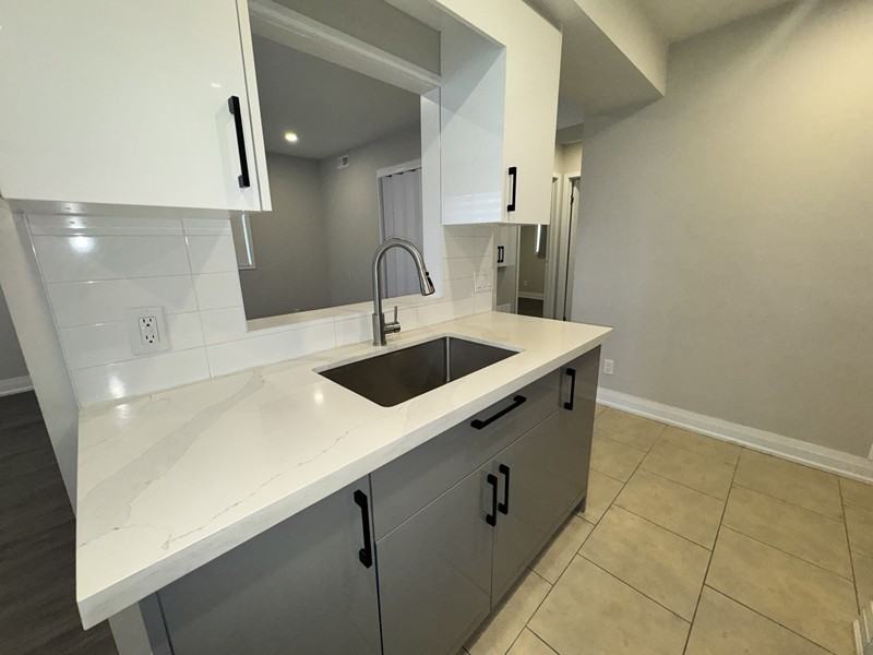 16 Wellington St W - Photo 7 of 19
