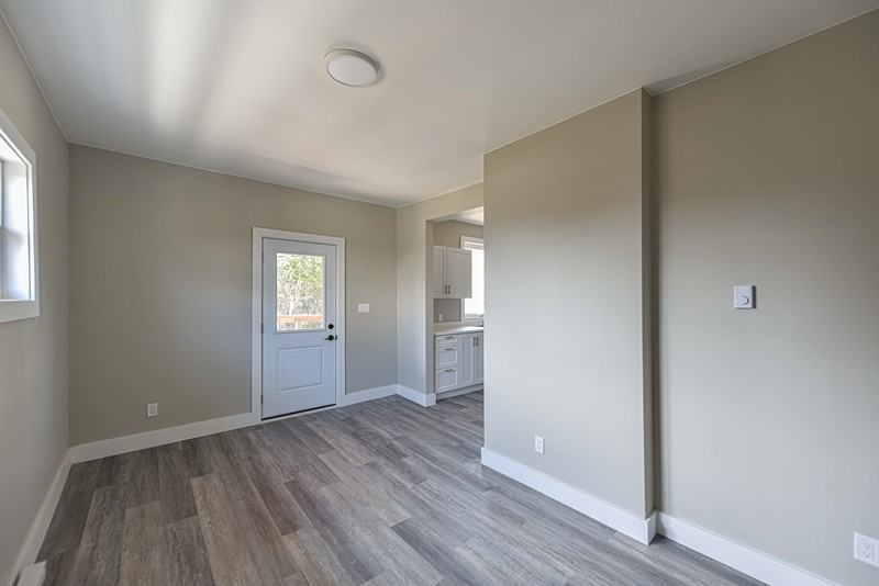 177 Parkview Ave - Photo 7 of 19