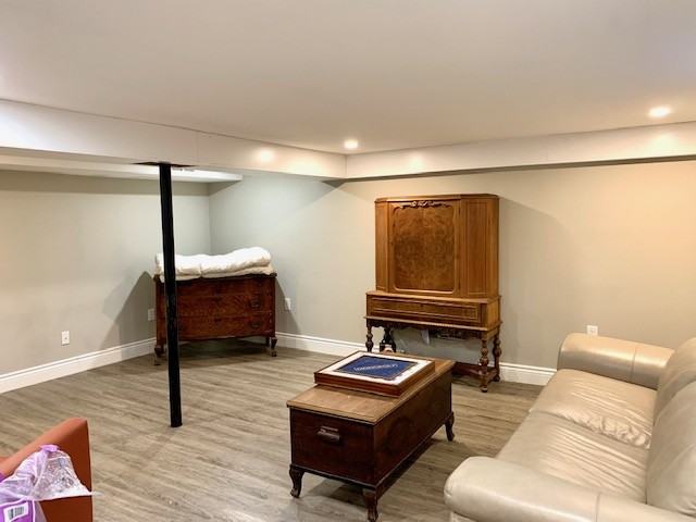 256 Dunlop St W - Photo 7 of 18