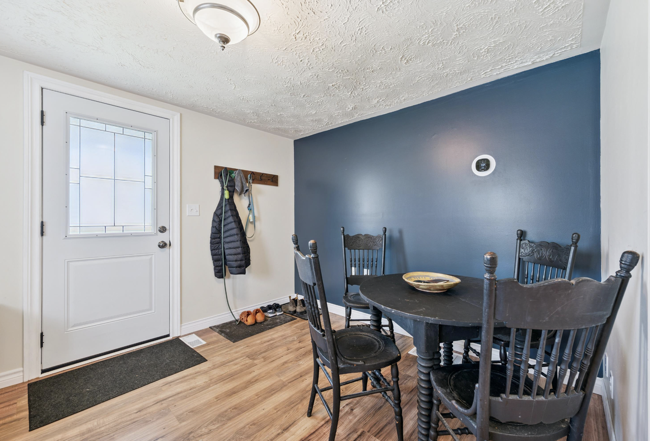 161 Grange St - Photo 2 of 23