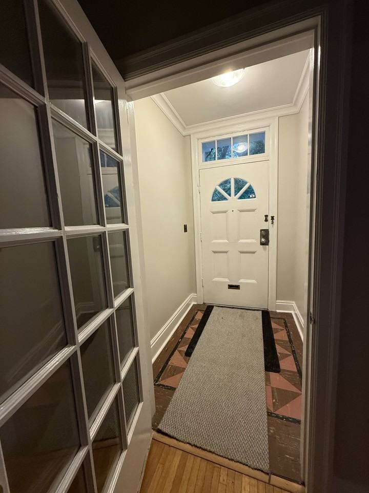 153 Norfolk St - Photo 2 of 23