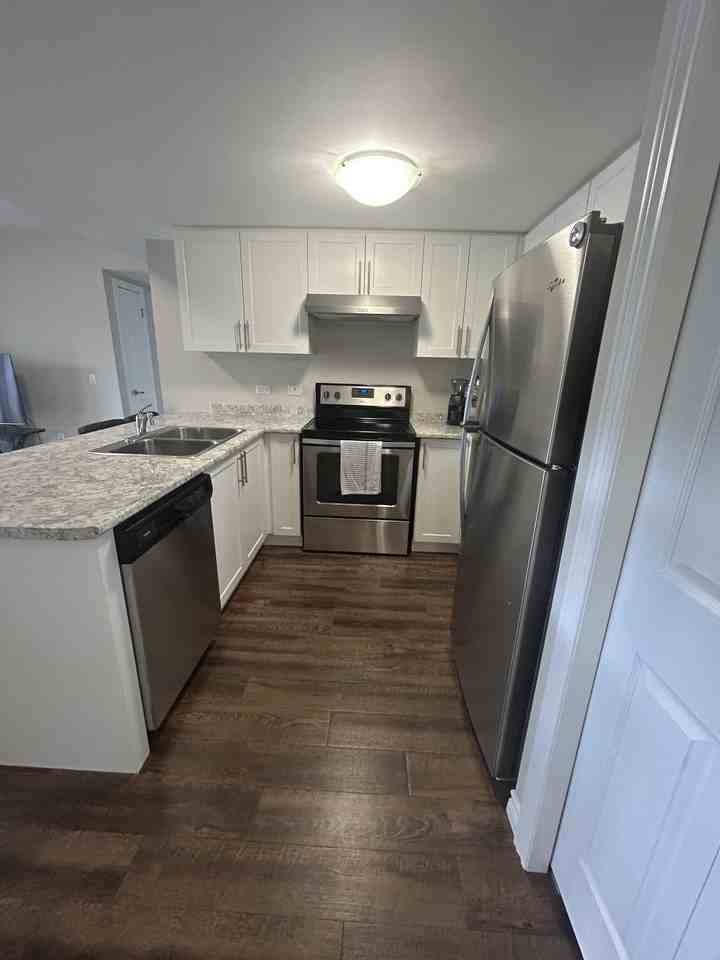 313-7 Kay Cres - Photo 3 of 16