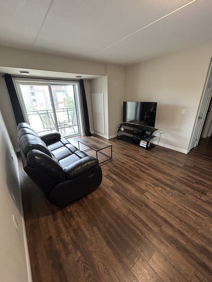 313-7 Kay Cres - Photo 6 of 16