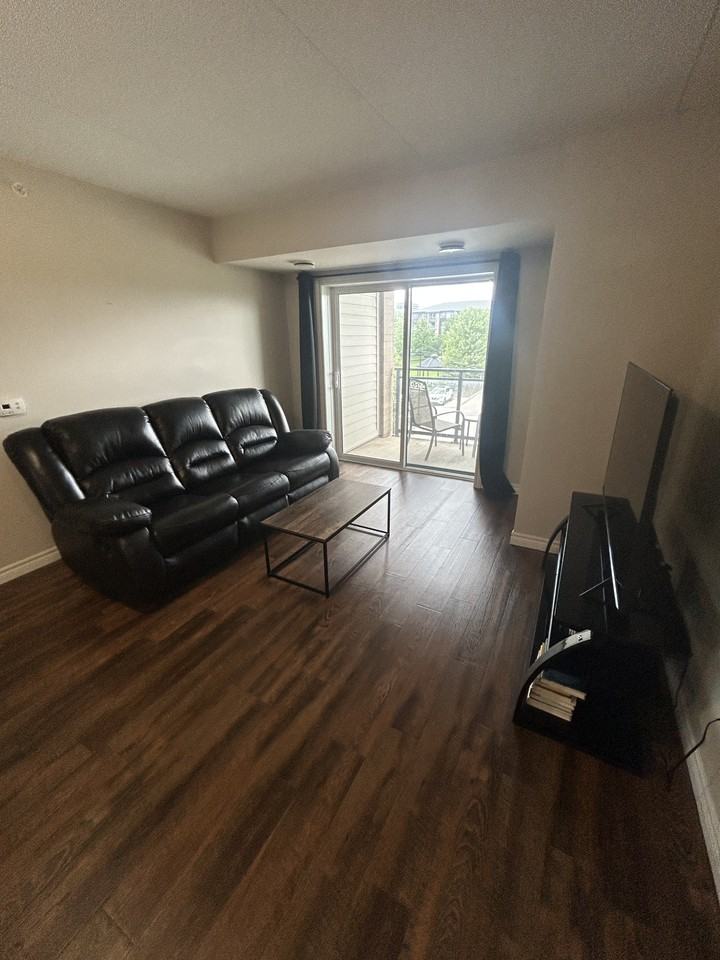313-7 Kay Cres - Photo 7 of 16