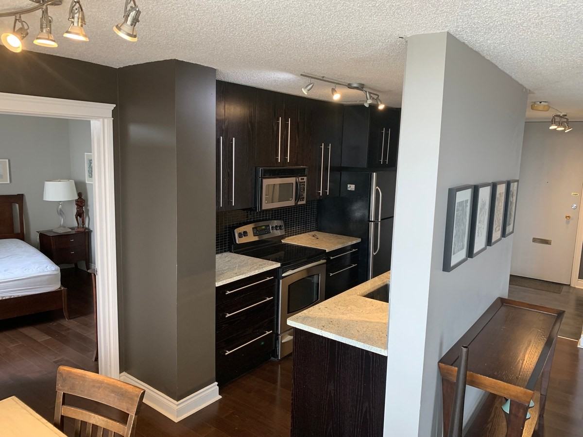 10883 Saskatchewan Dr Nw - Photo 5 of 27
