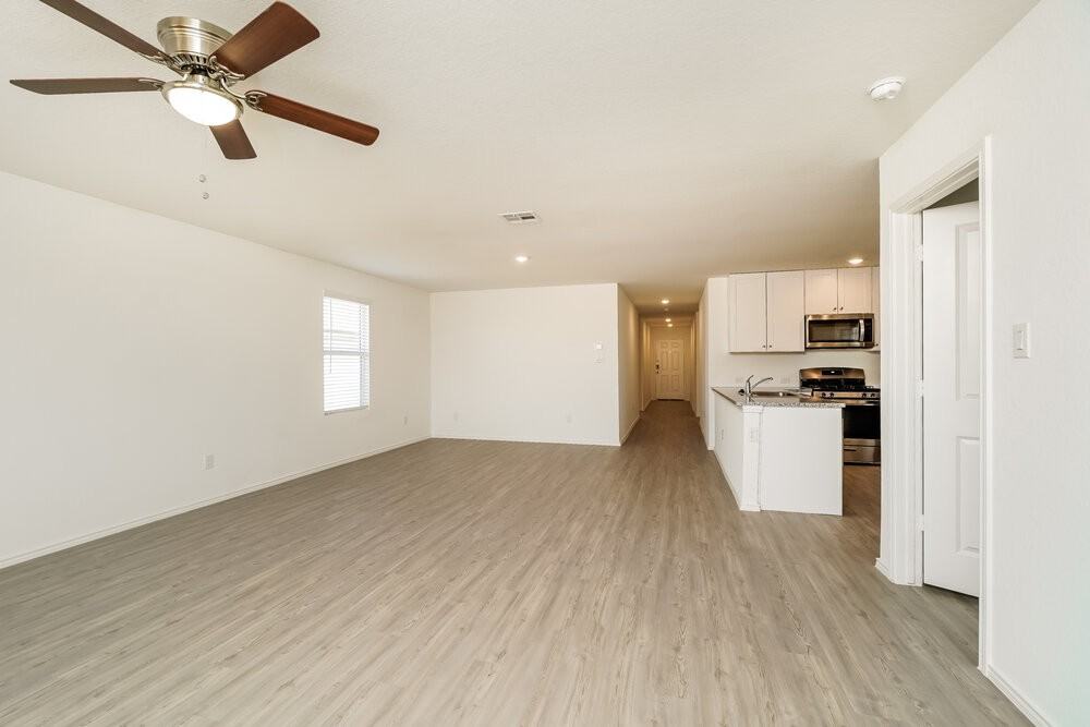 1221 White Willow - Photo 3 of 17