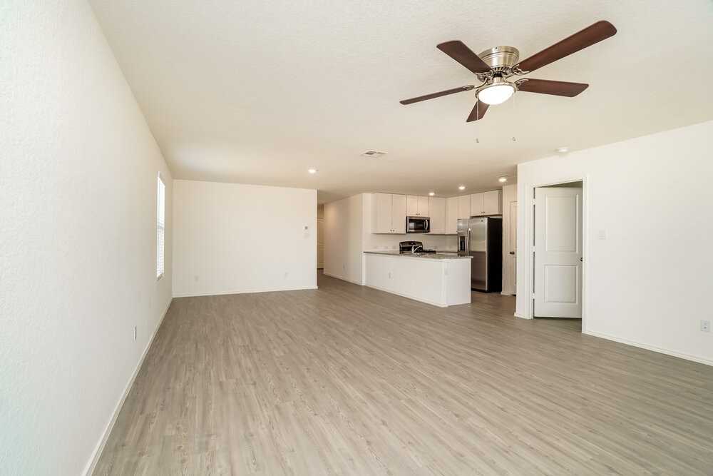 1221 White Willow - Photo 5 of 17