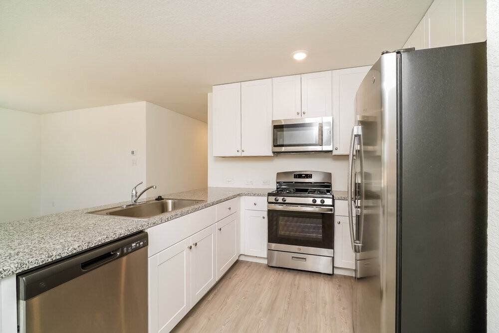 1221 White Willow - Photo 6 of 17