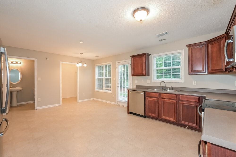 3363 Newtons Crest Cir - Photo 7 of 17