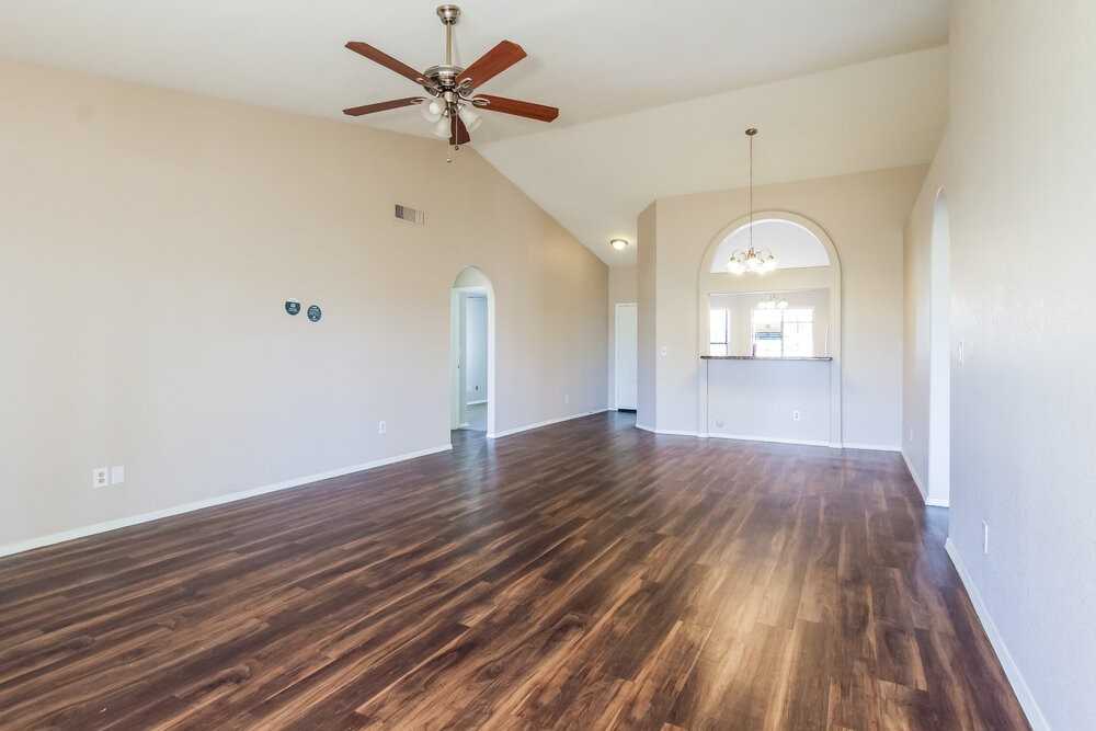 8727 W Sierra Vista Dr - Photo 5 of 16