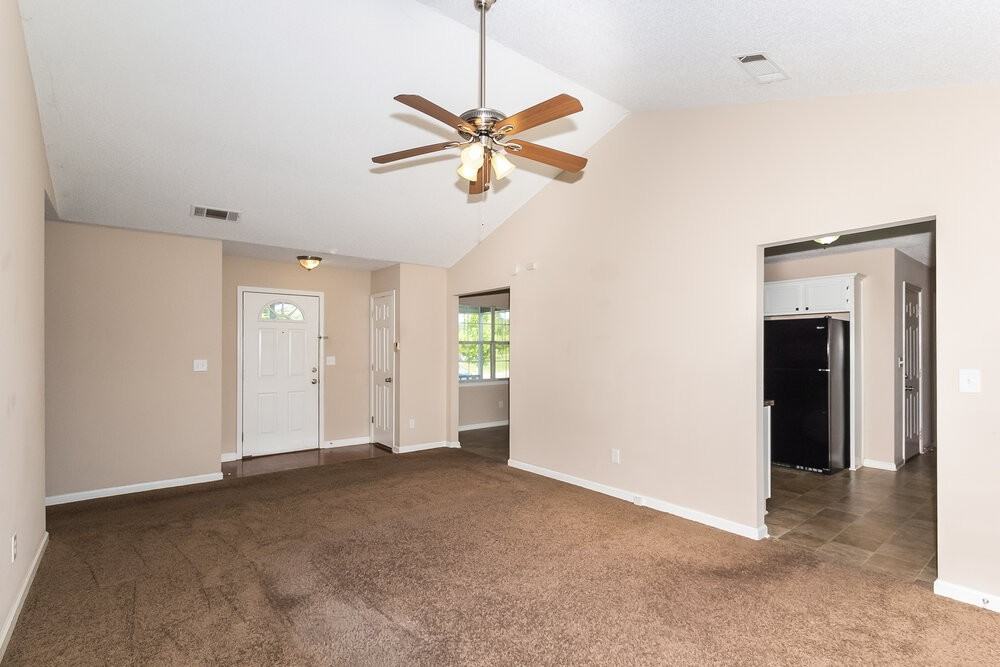 210 Orchard Vw - Photo 3 of 15