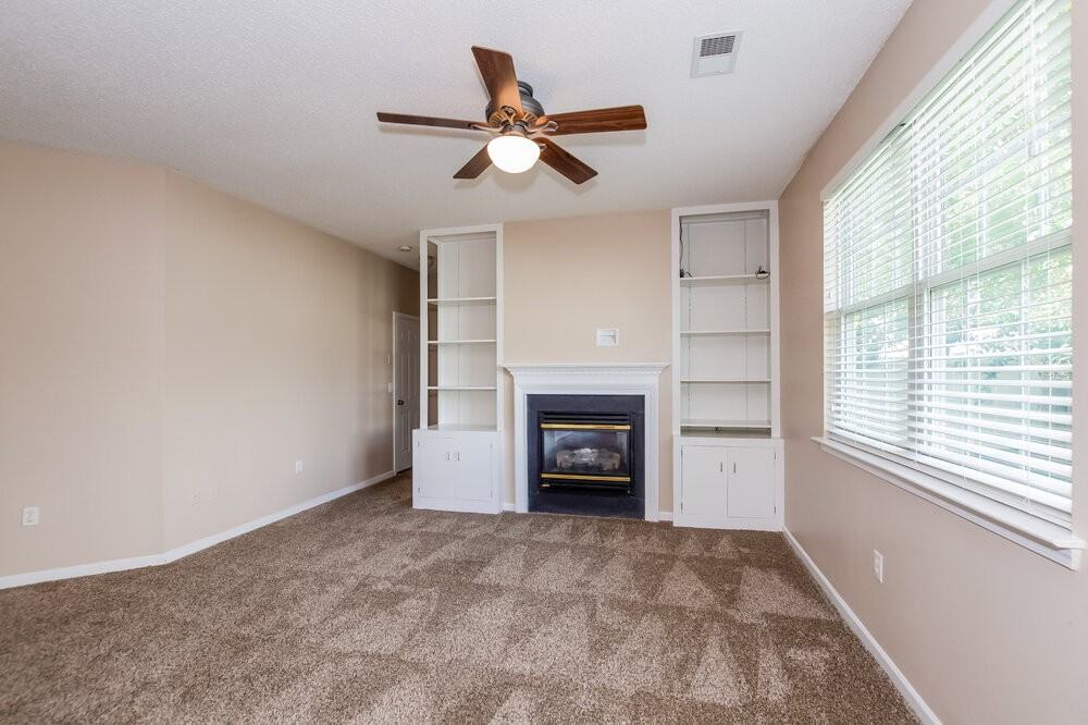 8707 Meadowmont View Dr - Photo 4 of 16