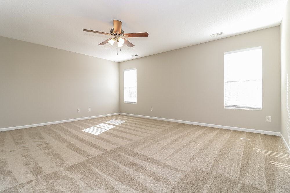 168 Woodcreek Ln - Photo 7 of 17