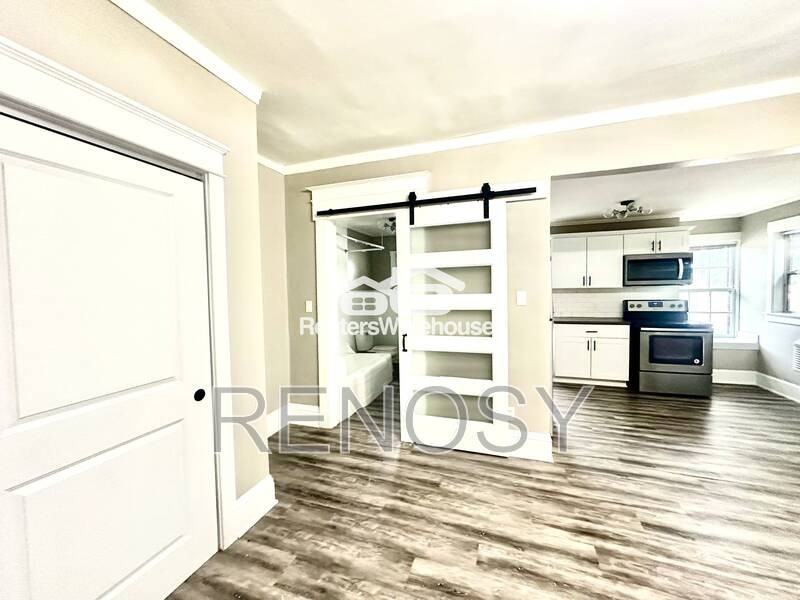2500 Grand Ave #2 - Photo 4 of 20