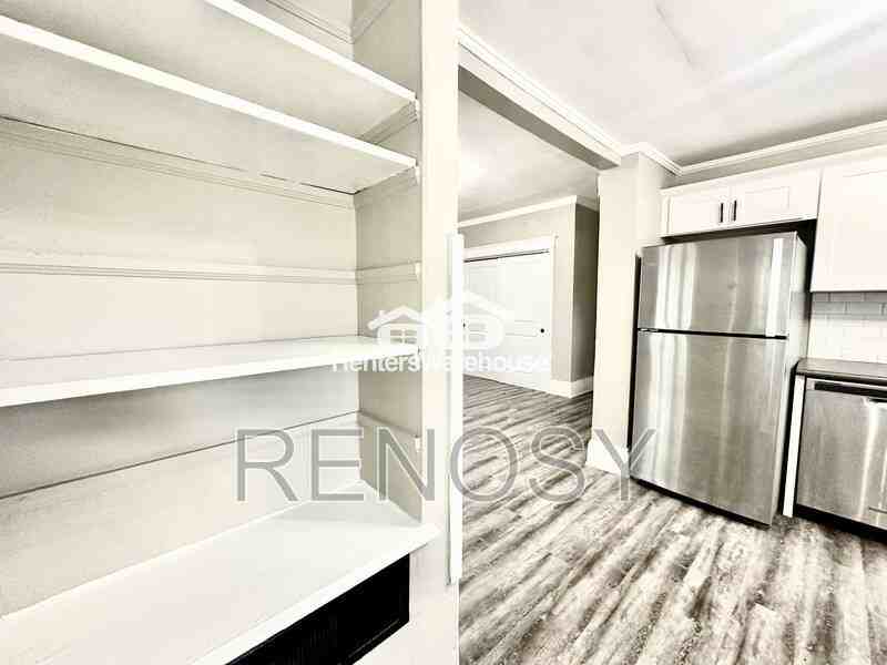 2500 Grand Ave #2 - Photo 6 of 20