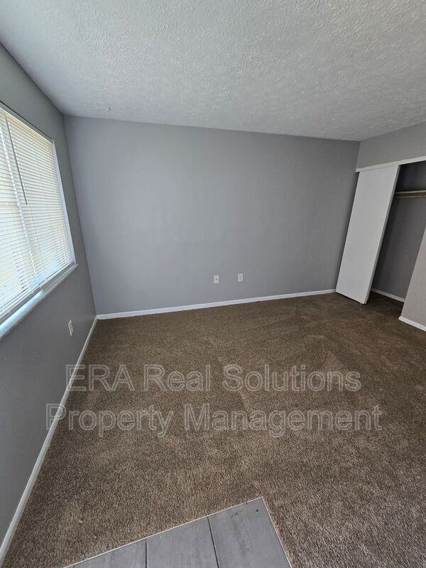 2721 Charles Dr - Photo 6 of 21