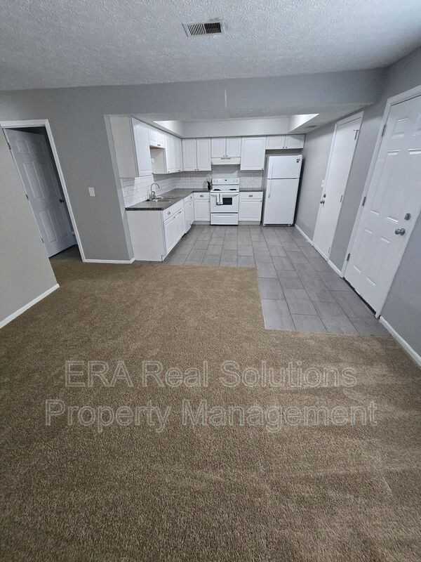 2721 Charles Dr - Photo 7 of 21