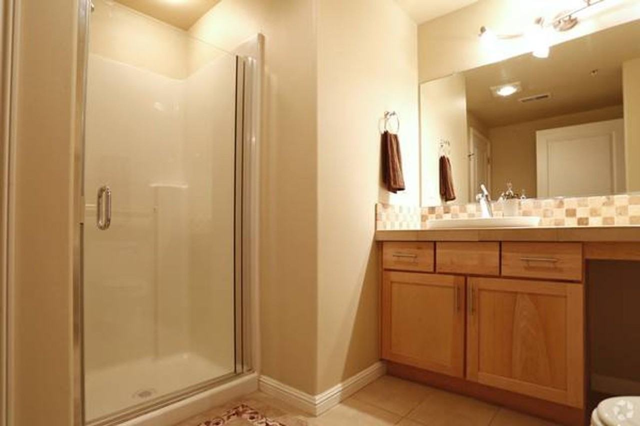 #144 TABOR POINTE APARTMENTS - Photo 4 of 18