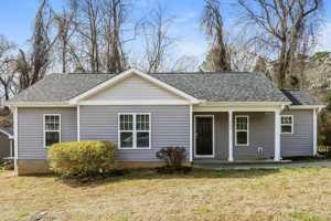 featured image of 223 Caddel St