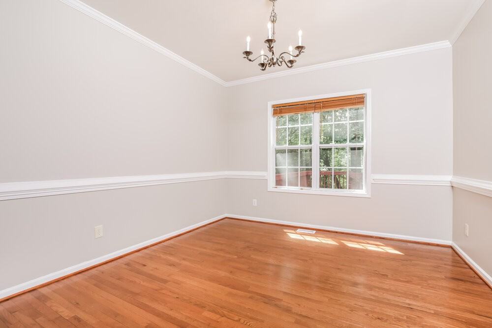 136 Roan Dr - Photo 6 of 17