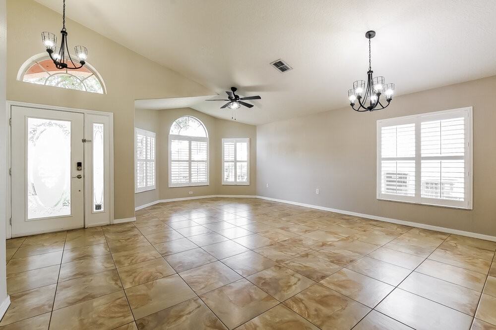 14643 Lady Victoria Blvd - Photo 6 of 16