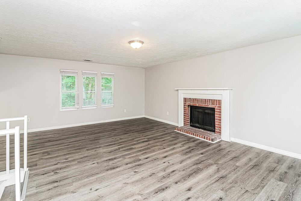5895 Brookside Dr Se - Photo 7 of 21