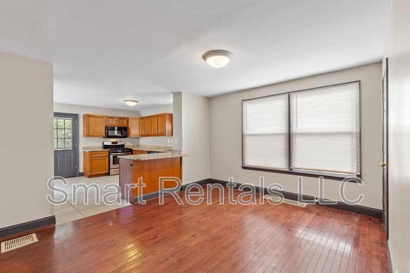 3627 Cambridge Ave - Photo 6 of 22