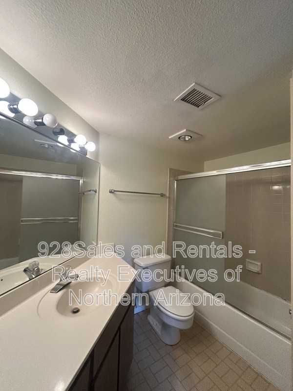 4005 N Goodwin Cir - Photo 5 of 16