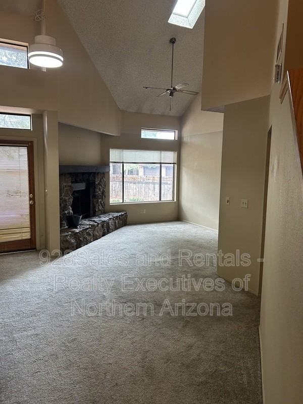 4005 N Goodwin Cir - Photo 7 of 16