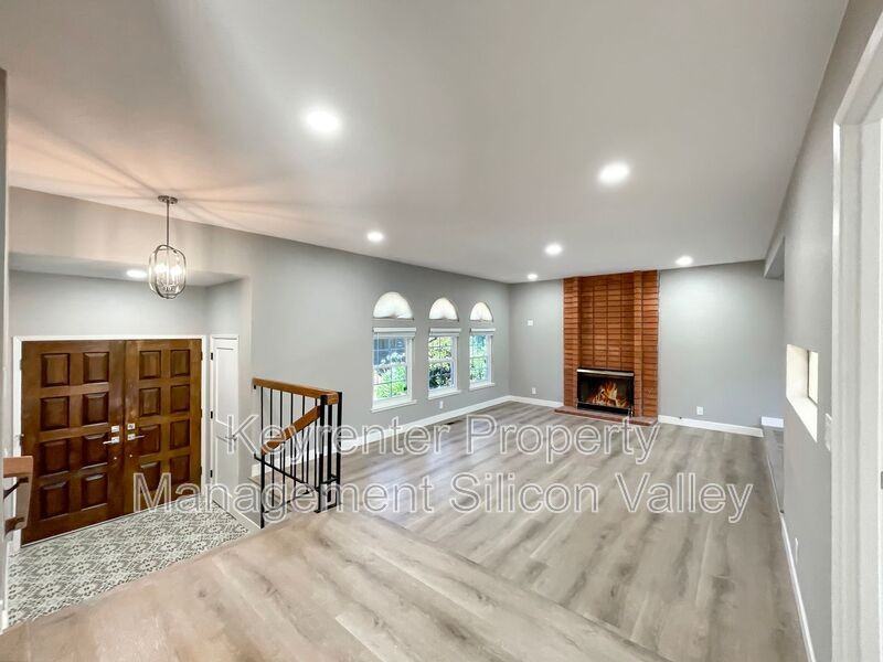 1806 Blackmore Ct - Photo 5 of 42