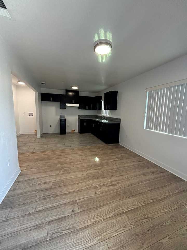 329 East Gage Avenue #329 1/2 - Photo 2 of 13