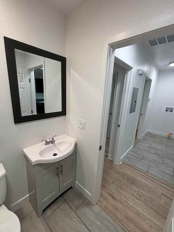 329 East Gage Avenue #329 1/2 - Photo 7 of 13
