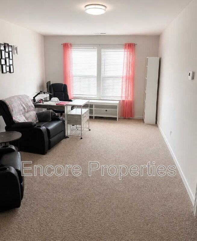 1617 Maddox Park Dr - Photo 3 of 8