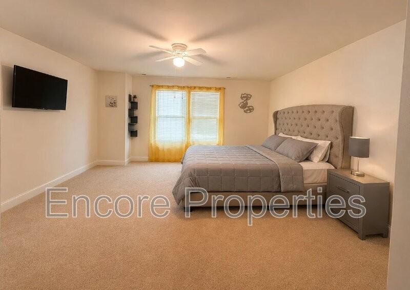 1617 Maddox Park Dr - Photo 5 of 8