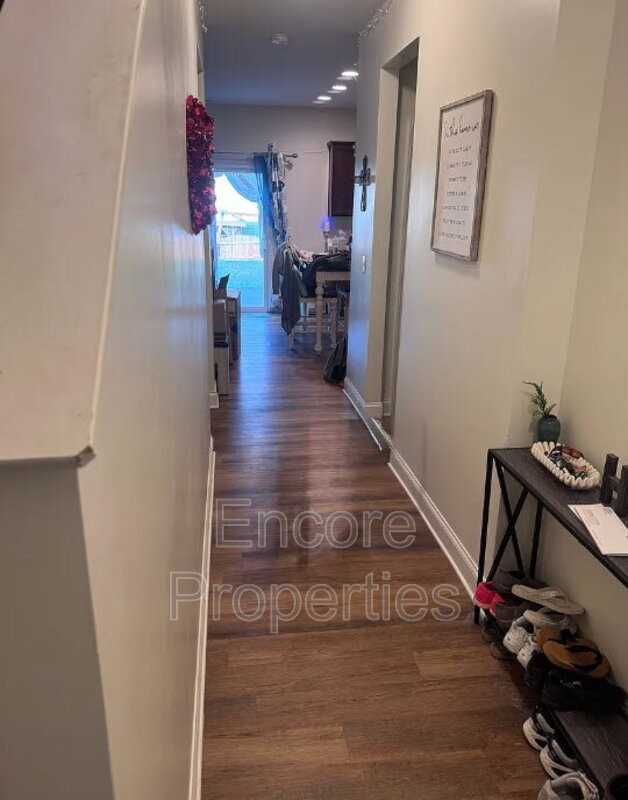 1617 Maddox Park Dr - Photo 7 of 8