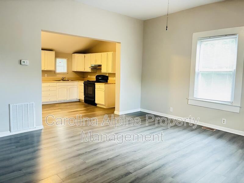 330 D St - Photo 7 of 20