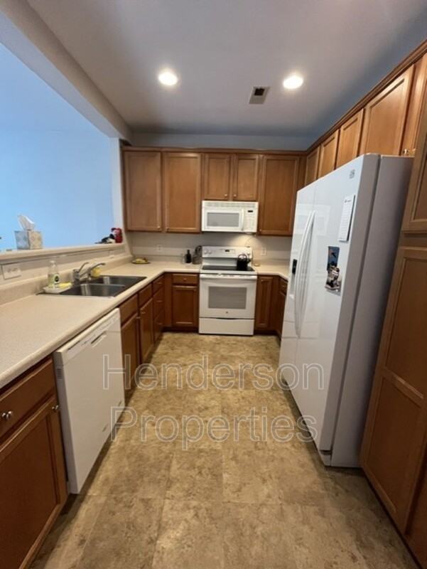 14929 Scothurst Ln - Photo 4 of 22