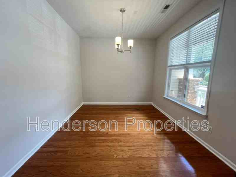 14929 Scothurst Ln - Photo 5 of 22