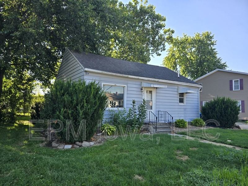 867 Maxwell St - Photo 2 of 21