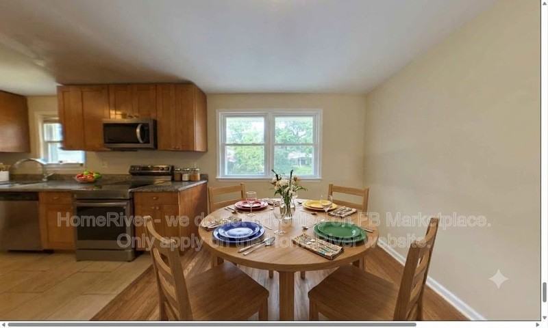 308 Pemberton St - Photo 3 of 31