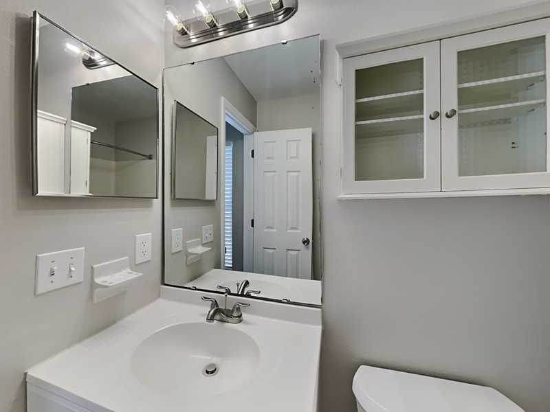 6879 Belmar Dr - Photo 7 of 17
