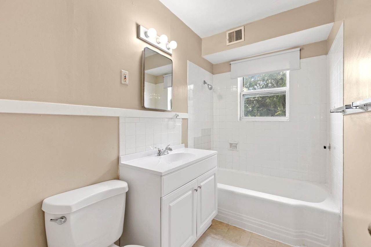 Mount Vernon Apartments - Photo 7 of 14