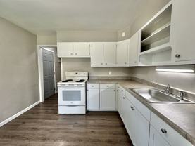 842 15th Ave - Photo 1 of 1