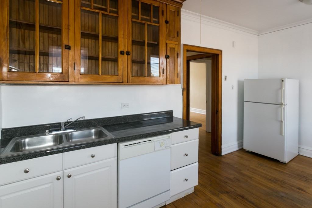 4824 W Addison St #2N - Photo 4 of 19
