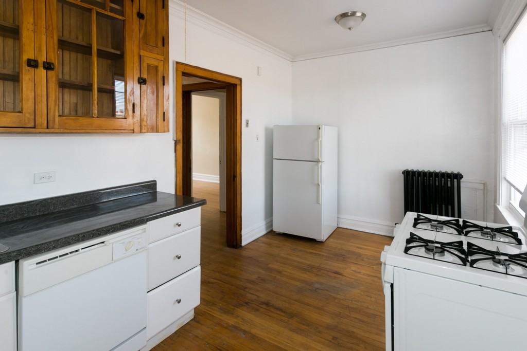 4824 W Addison St #2N - Photo 5 of 19