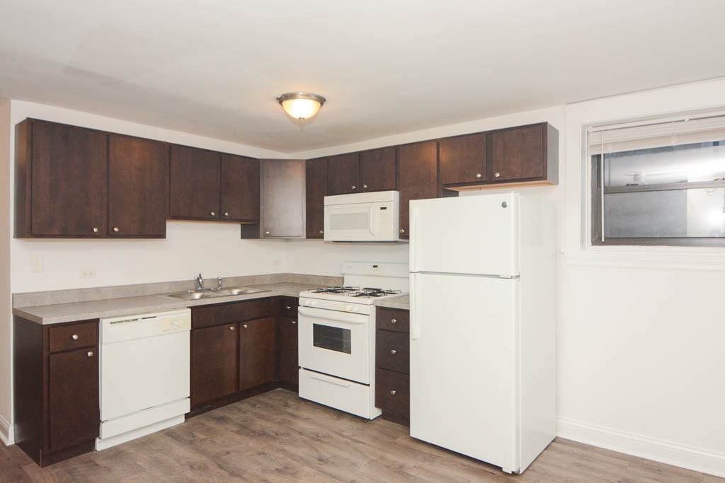 2526 N Kedzie Blvd #G - Photo 3 of 21