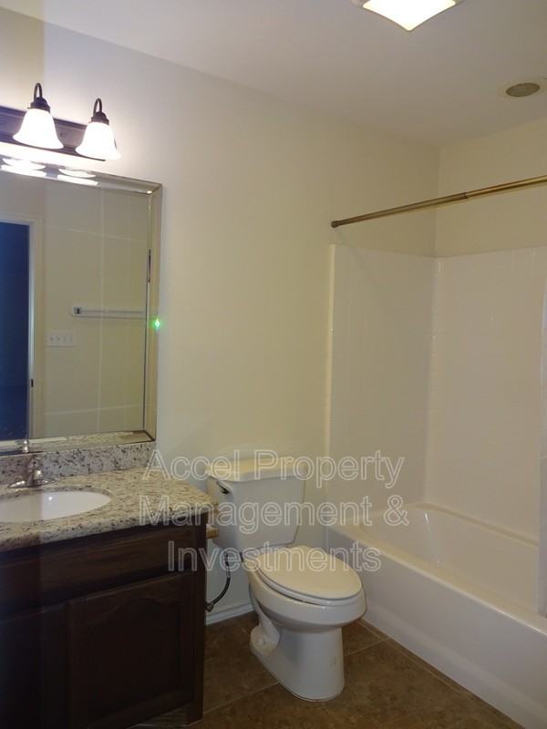1906 Butkus Dr - Photo 7 of 14