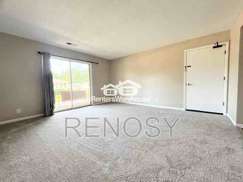 4211 65th St #4 - Photo 4 of 19